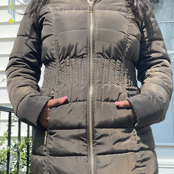 Puffer Jacket with Cinched Waist and Faux Fur Trim Hood - Picture 5 of 11